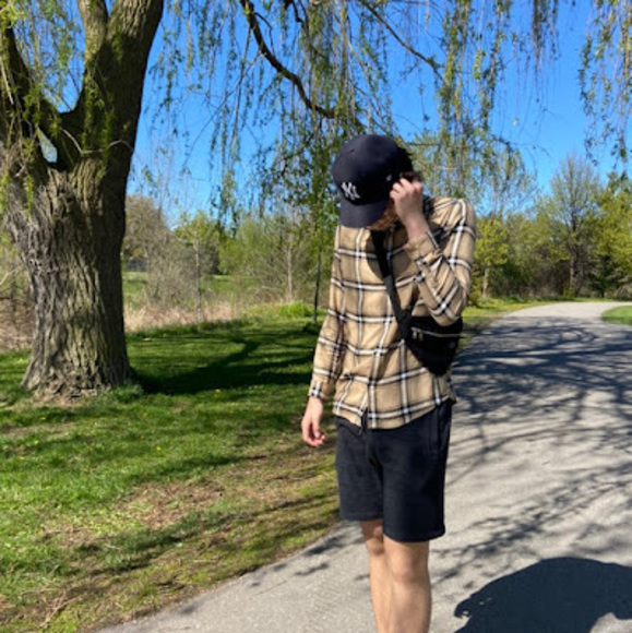 Meet your Posher, Josh - Picture 1 of 1